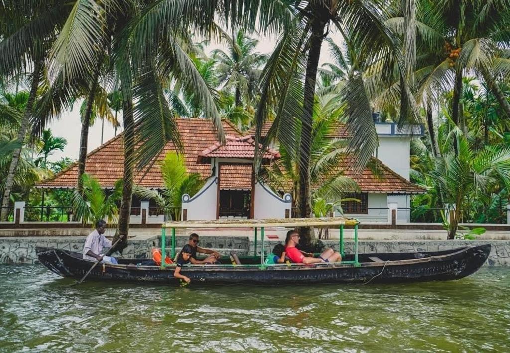 Cocozone Stays Alappuzha Bagian luar foto